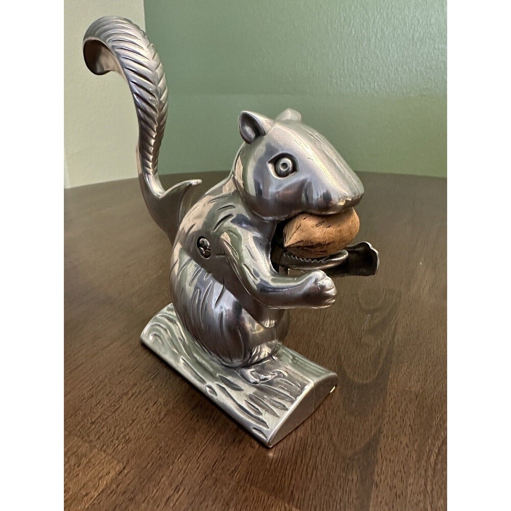 Squirrel Nut Cracker 6"×8" Vintage Cast Aluminum Metal